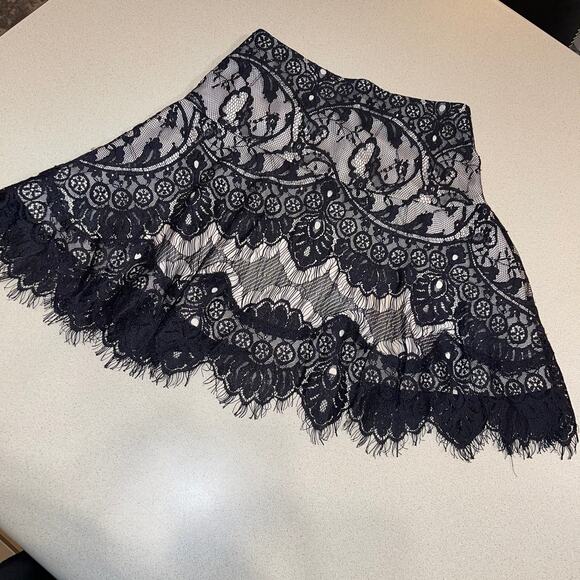 BB Dakota Theadora Black Lace Mini Skirt - Picture 2 of 6